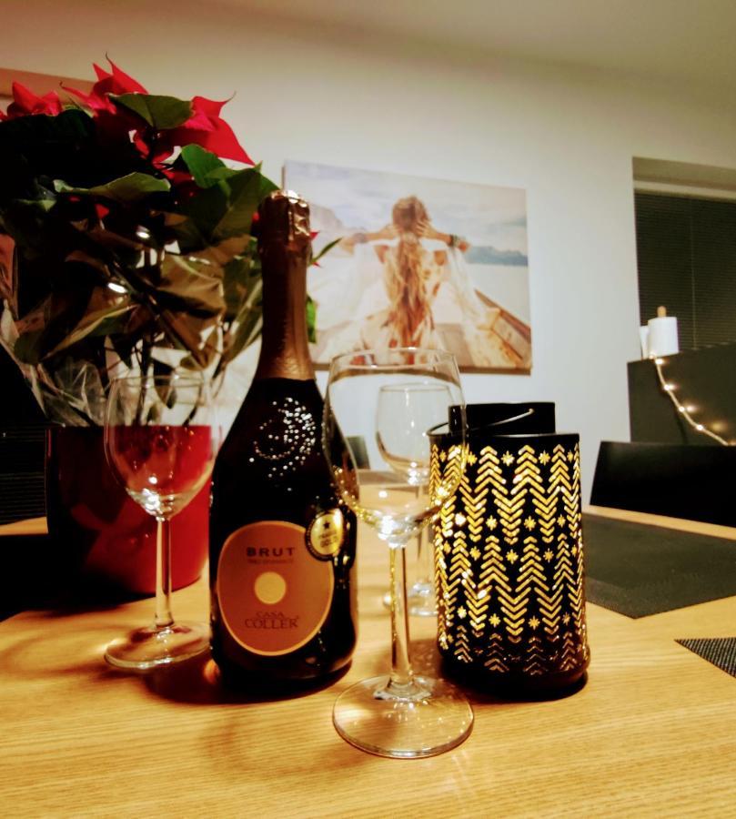 Comfort Apartment For 6 & Loggia & Free Parking Ζιλίνα Εξωτερικό φωτογραφία