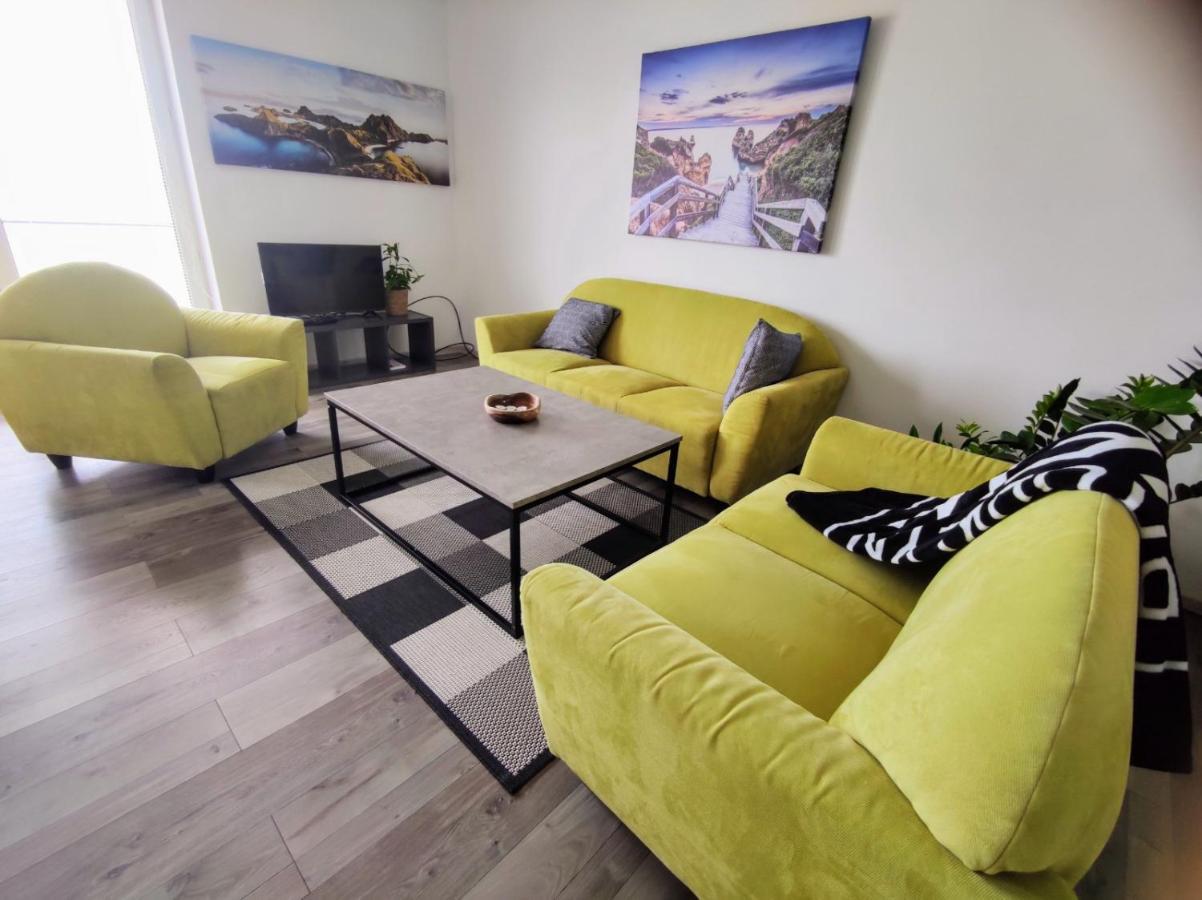 Comfort Apartment For 6 & Loggia & Free Parking Ζιλίνα Εξωτερικό φωτογραφία