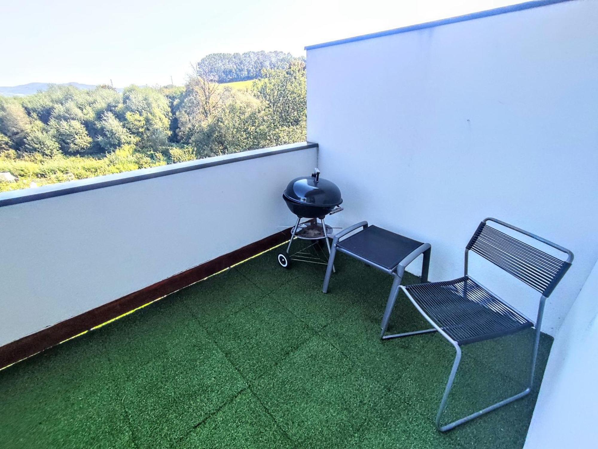 Comfort Apartment For 6 & Loggia & Free Parking Ζιλίνα Εξωτερικό φωτογραφία